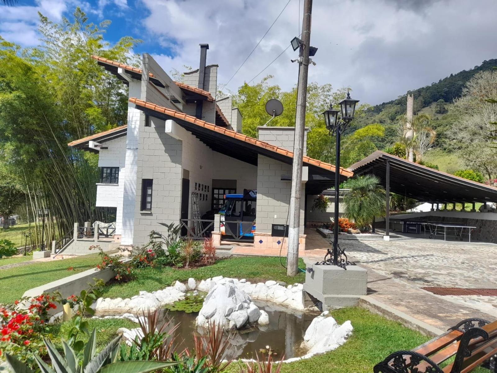 Hotel Maca Lago 卡利马 外观 照片