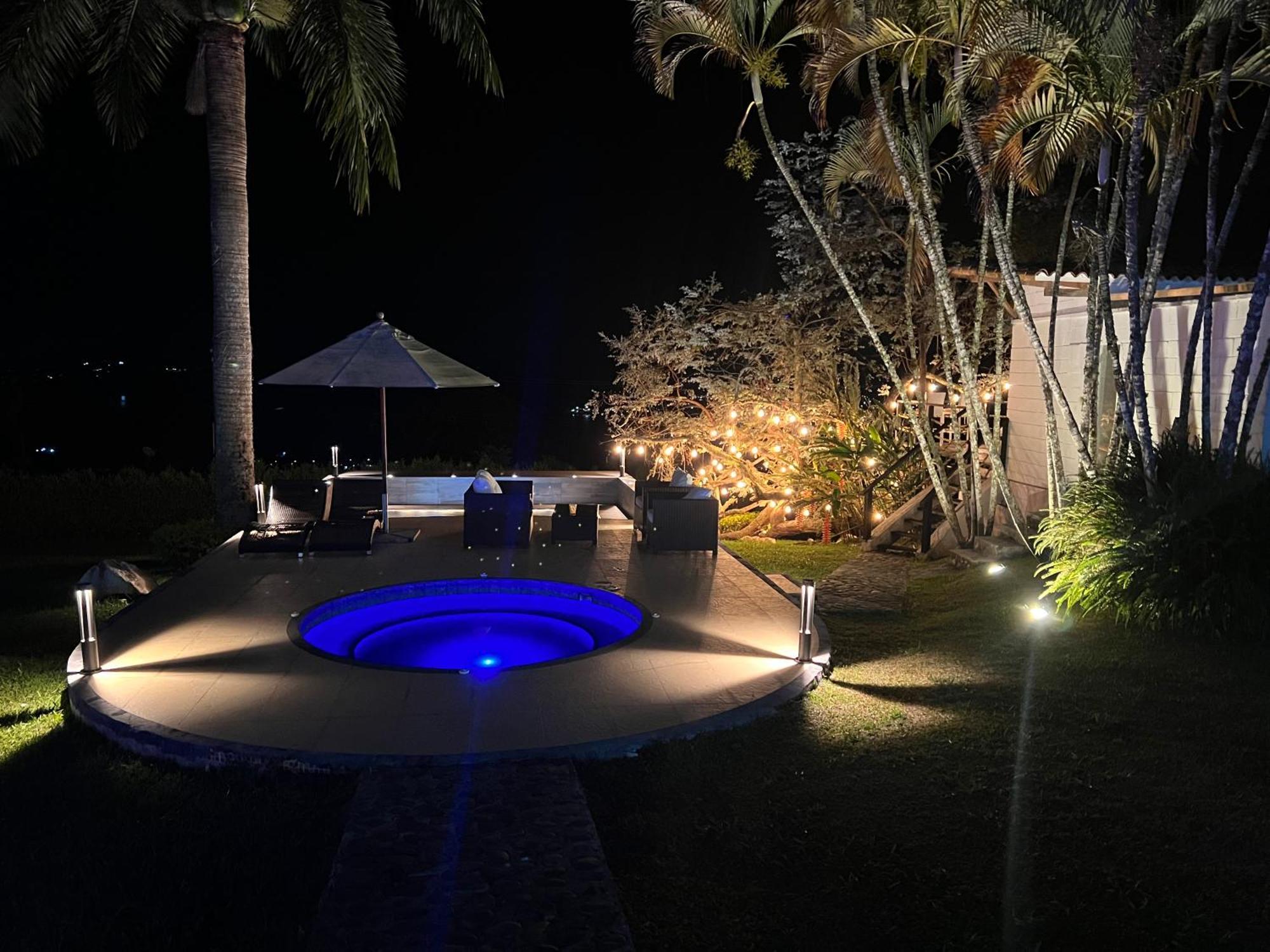 Hotel Maca Lago 卡利马 外观 照片
