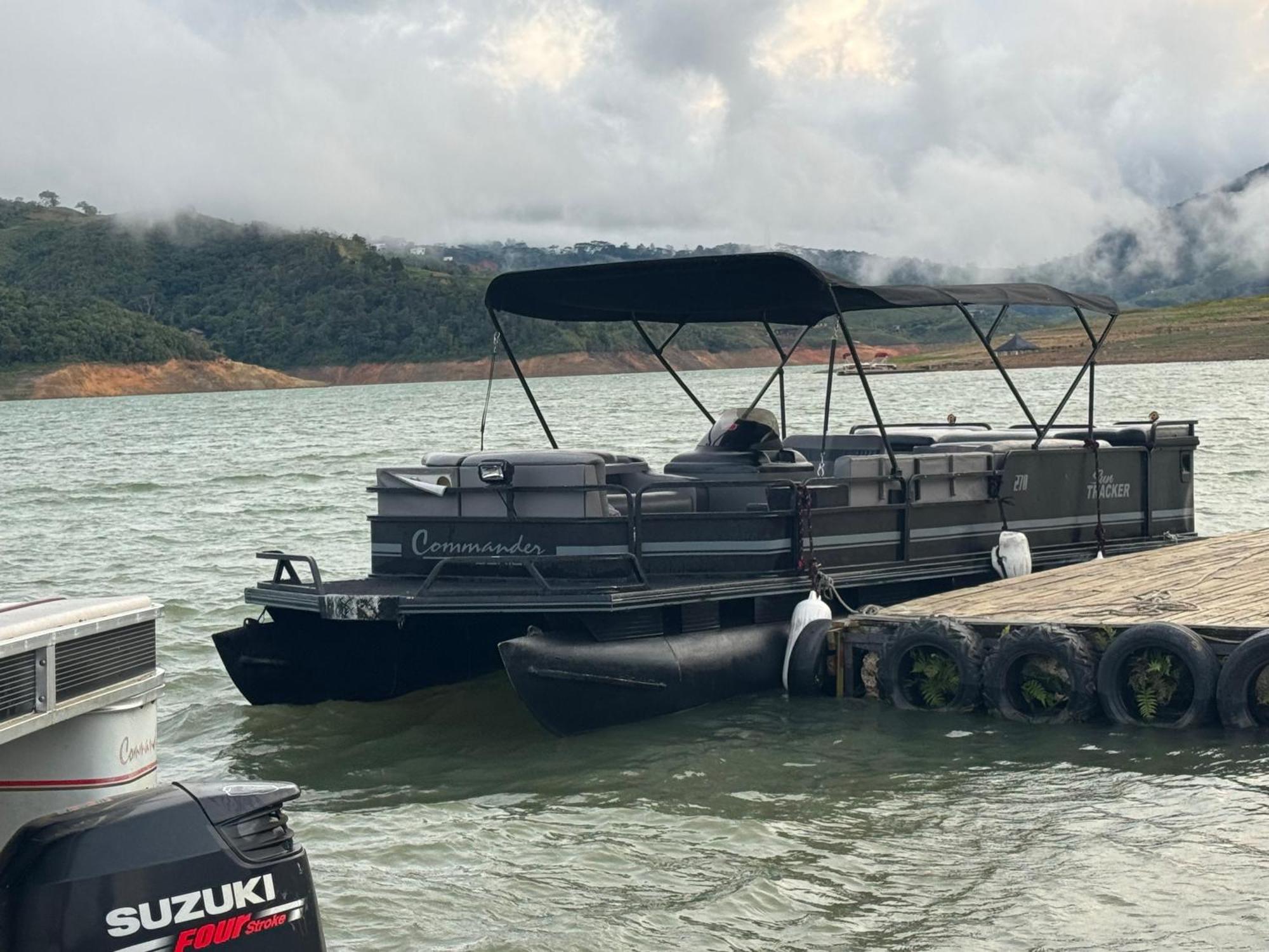 Hotel Maca Lago 卡利马 外观 照片